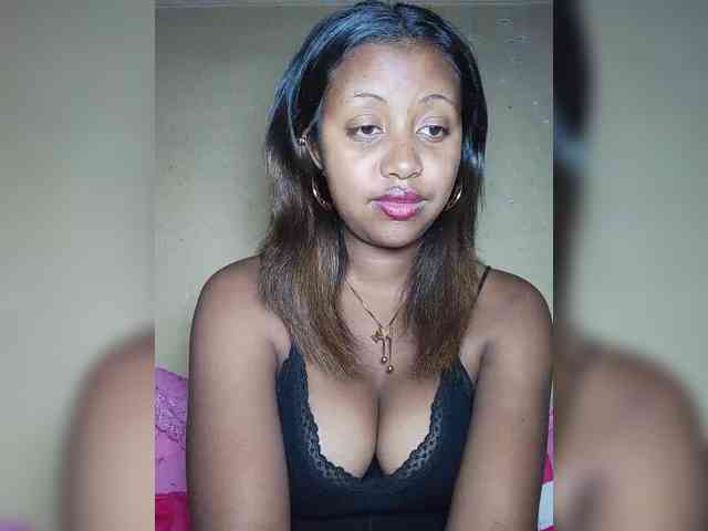 Victoria33 webcam