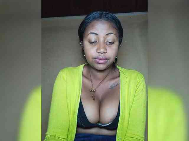 Victoria33 webcam