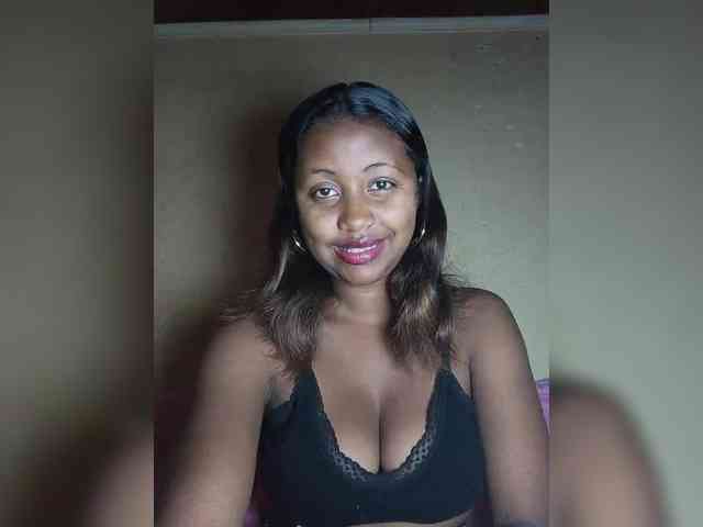 Victoria33 webcam