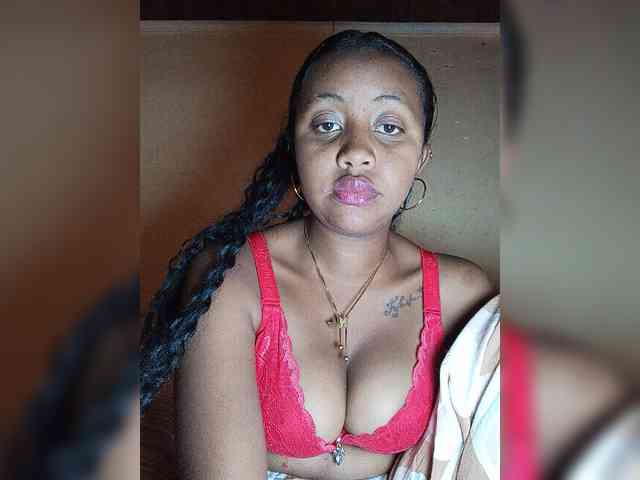 Victoria33 webcam