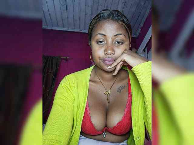 Victoria33 webcam