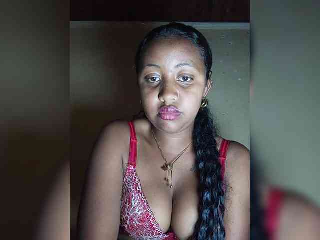 Victoria33 webcam