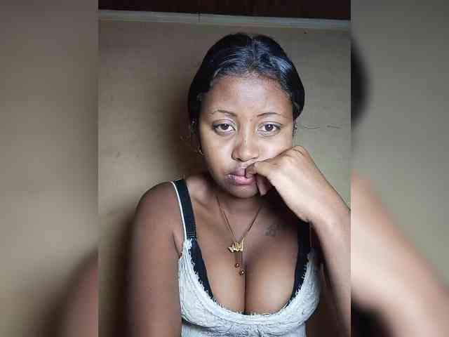 Victoria33 webcam
