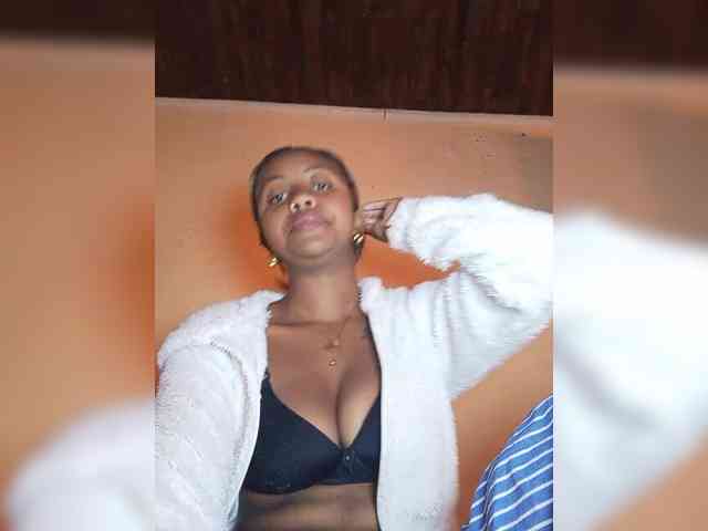 Victoria33 webcam