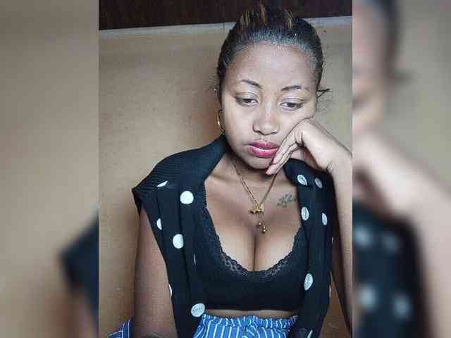 Victoria33 webcam