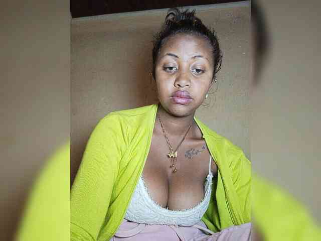 Victoria33 webcam