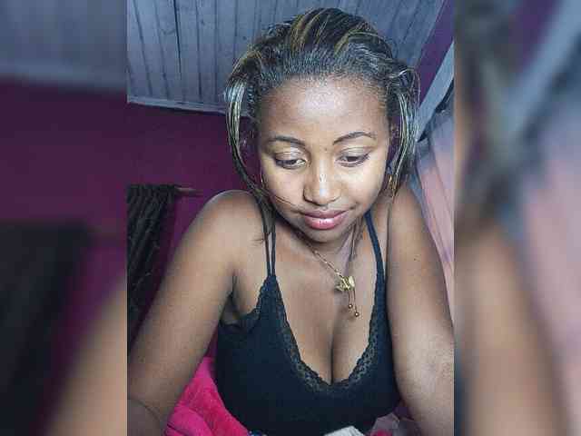 Victoria33 webcam