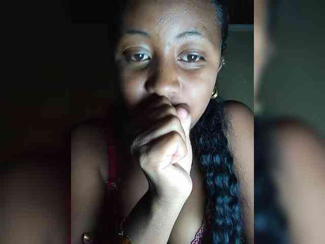 Victoria33 webcam