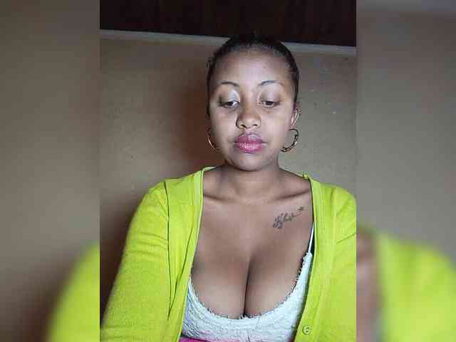 Victoria33 webcam