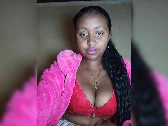Victoria33 webcam