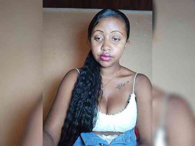Victoria33 webcam