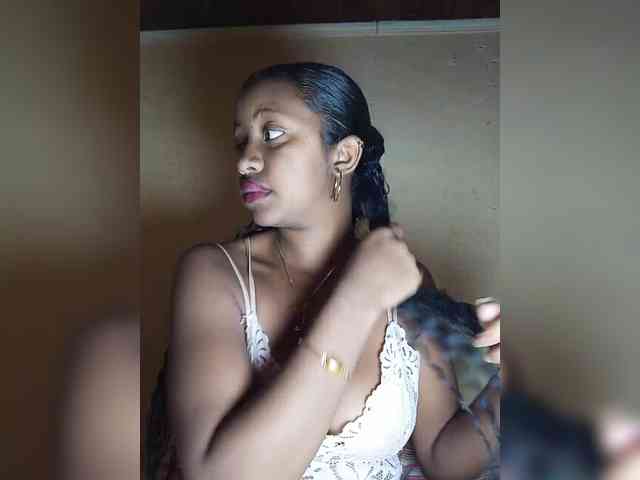 Victoria33 webcam