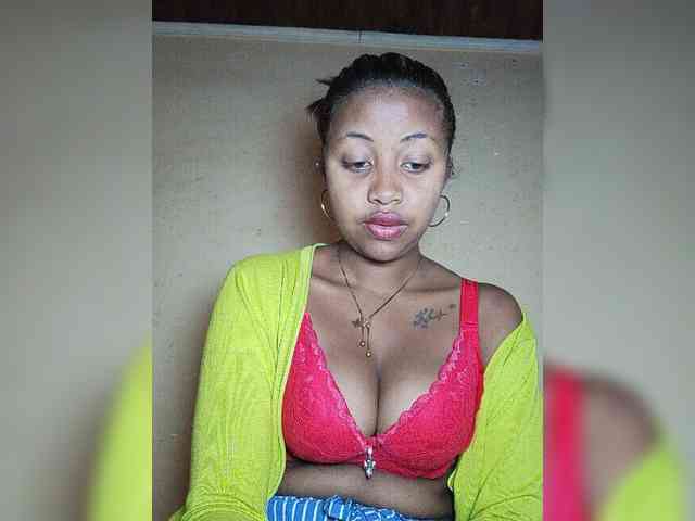 Victoria33 webcam