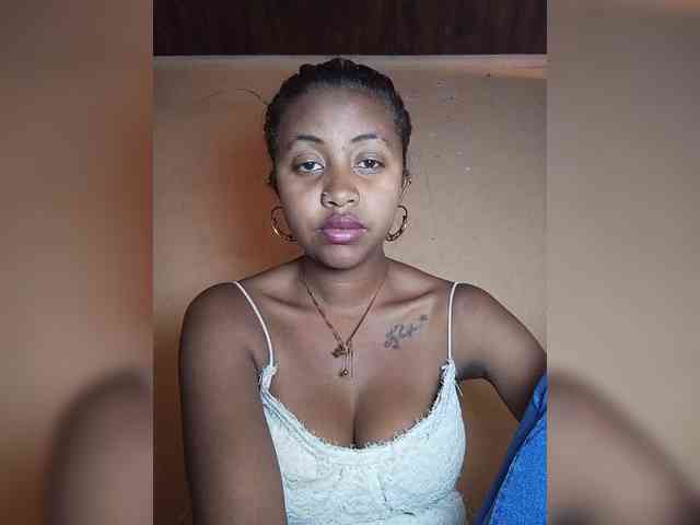 Victoria33 webcam