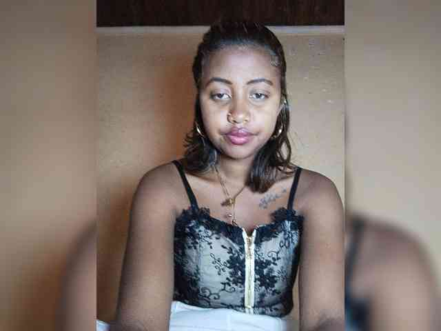 Victoria33 webcam
