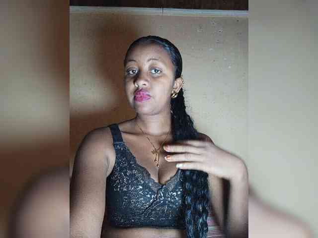 Victoria33 webcam