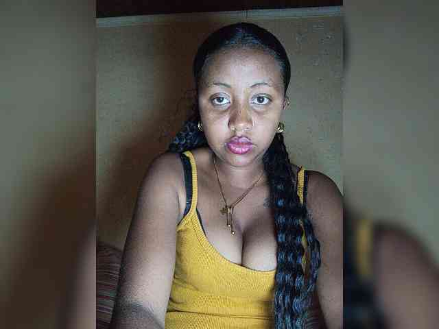Victoria33 webcam