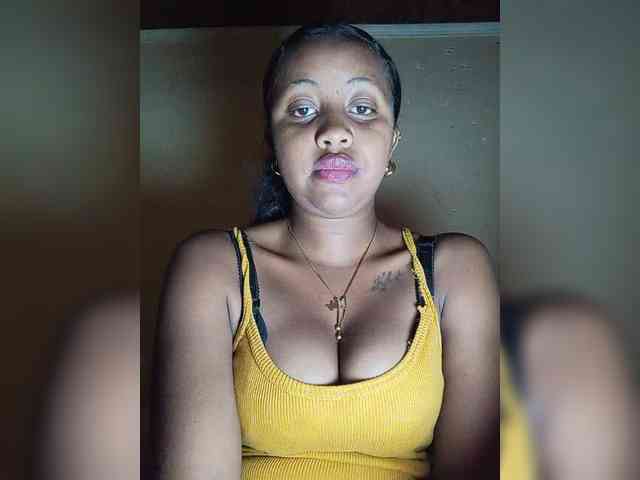 Victoria33 webcam