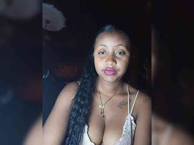 Victoria33 webcam