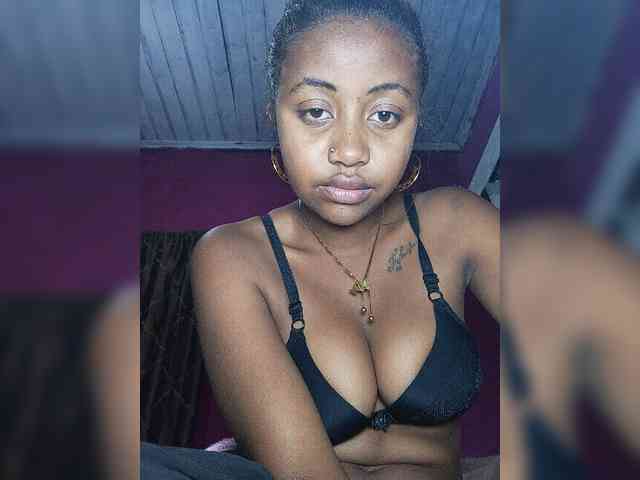 Victoria33 webcam