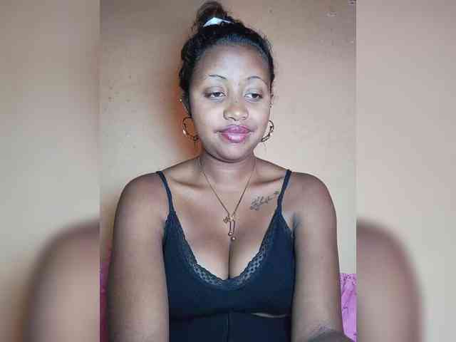 Victoria33 webcam