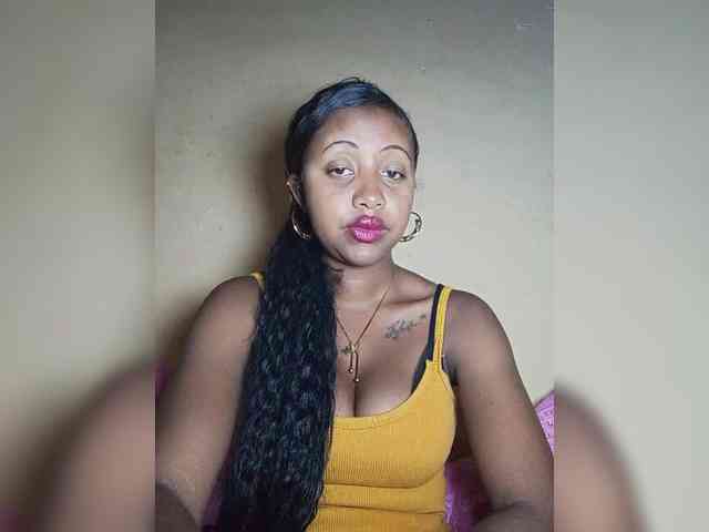 Victoria33 webcam