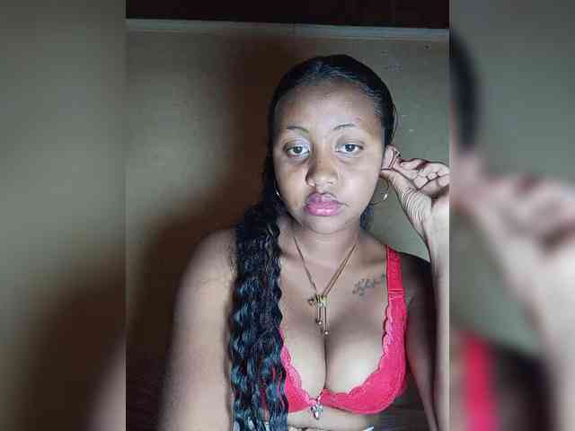 Victoria33 webcam