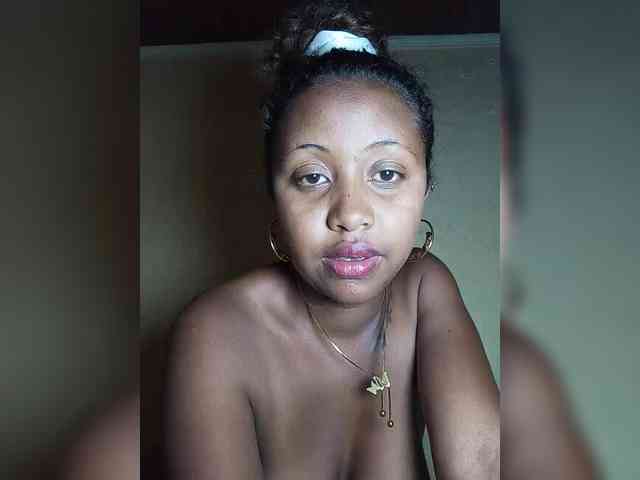 Victoria33 webcam