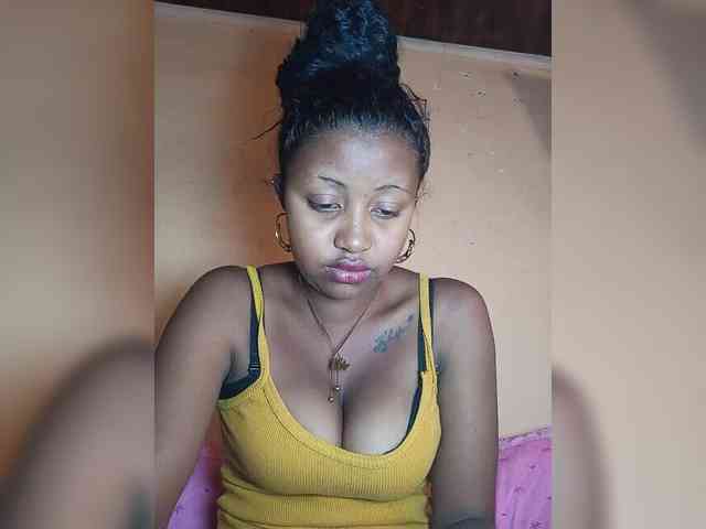 Victoria33 webcam