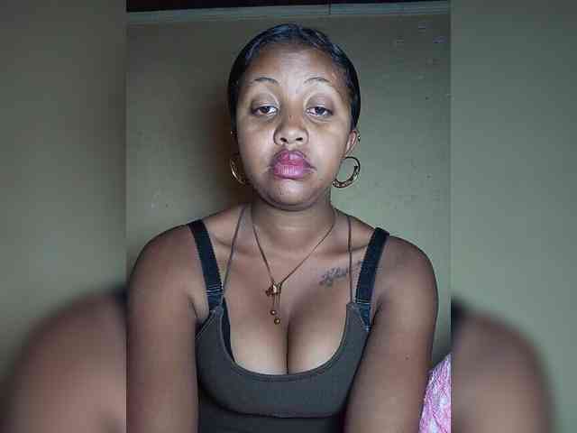 Victoria33 webcam
