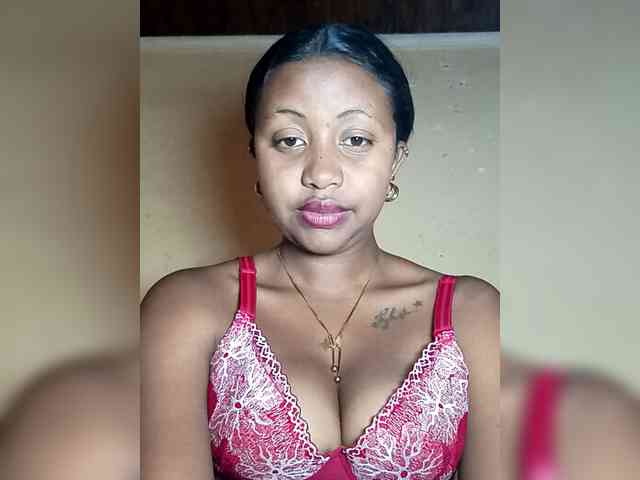 Victoria33 webcam