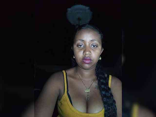Victoria33 webcam