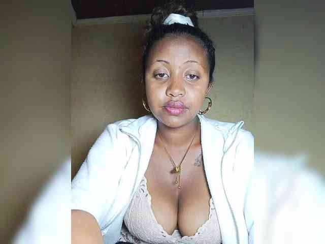 Victoria33 webcam