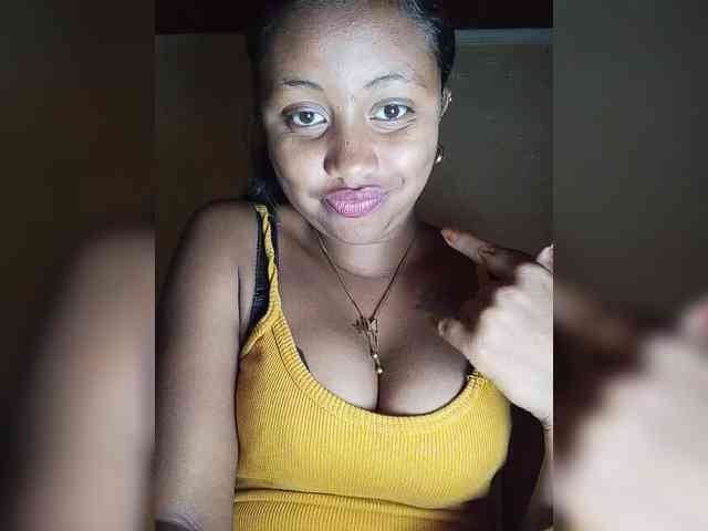 Victoria33 webcam