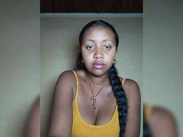 Victoria33 webcam