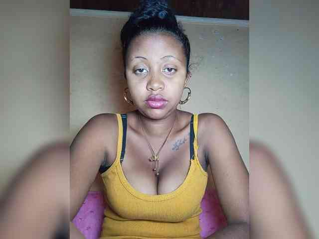 Victoria33 webcam