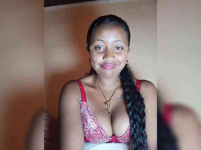 Victoria33 webcam