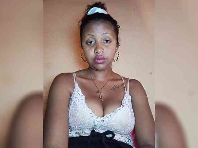 Victoria33 webcam