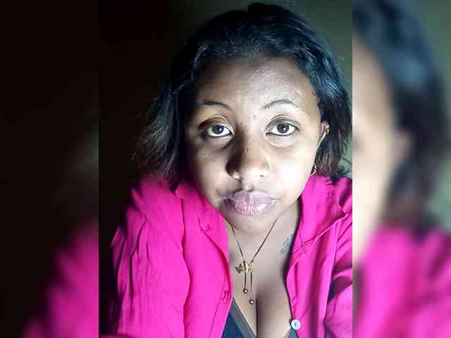 Victoria33 webcam