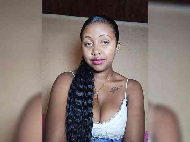 Victoria33 webcam