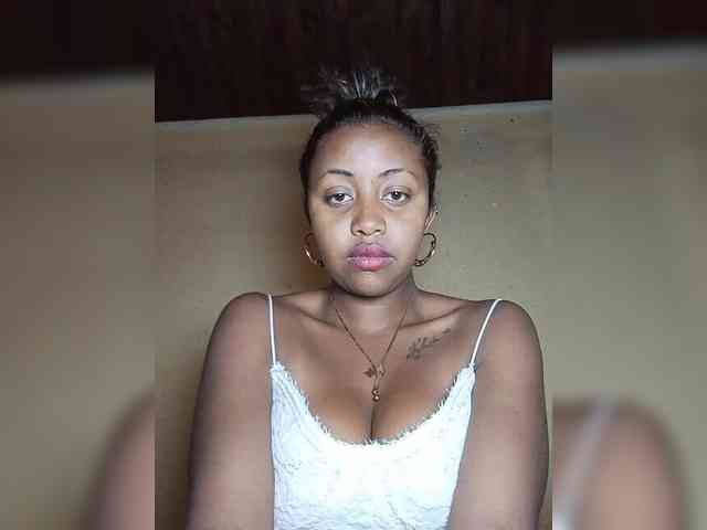 Victoria33 webcam