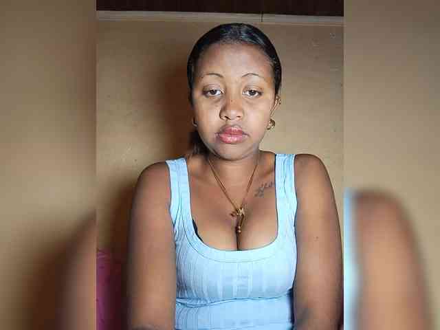 Victoria33 webcam