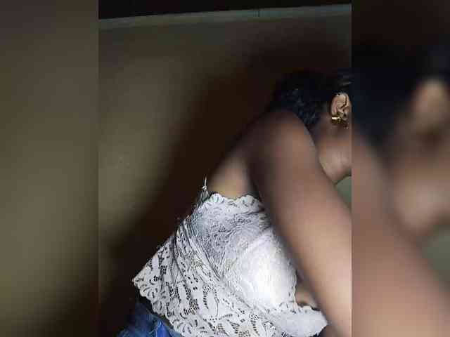 Victoria33 webcam