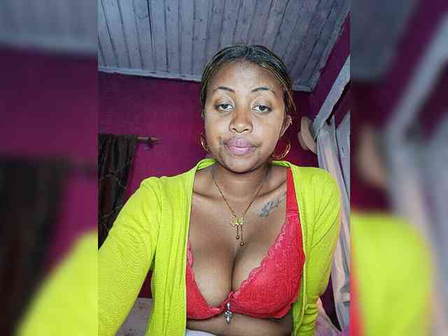 Victoria33 webcam