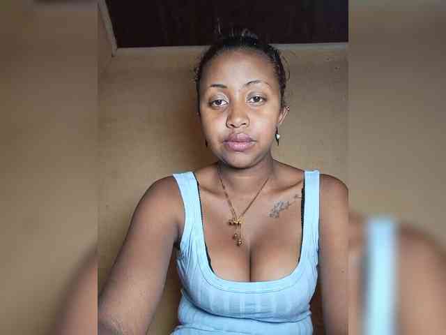 Victoria33 webcam