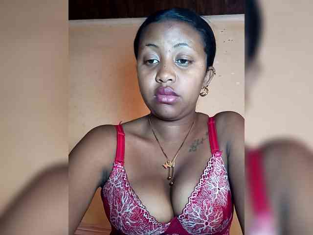 Victoria33 webcam