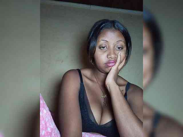 Victoria33 webcam