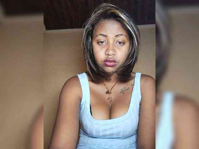 Victoria33 webcam