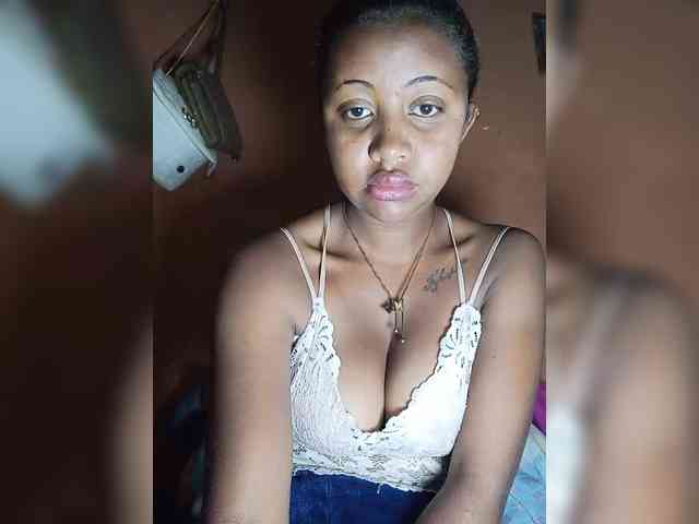 Victoria33 webcam