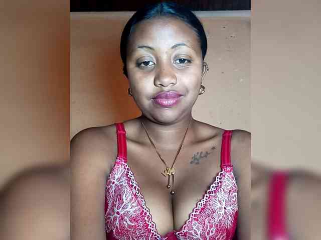 Victoria33 webcam